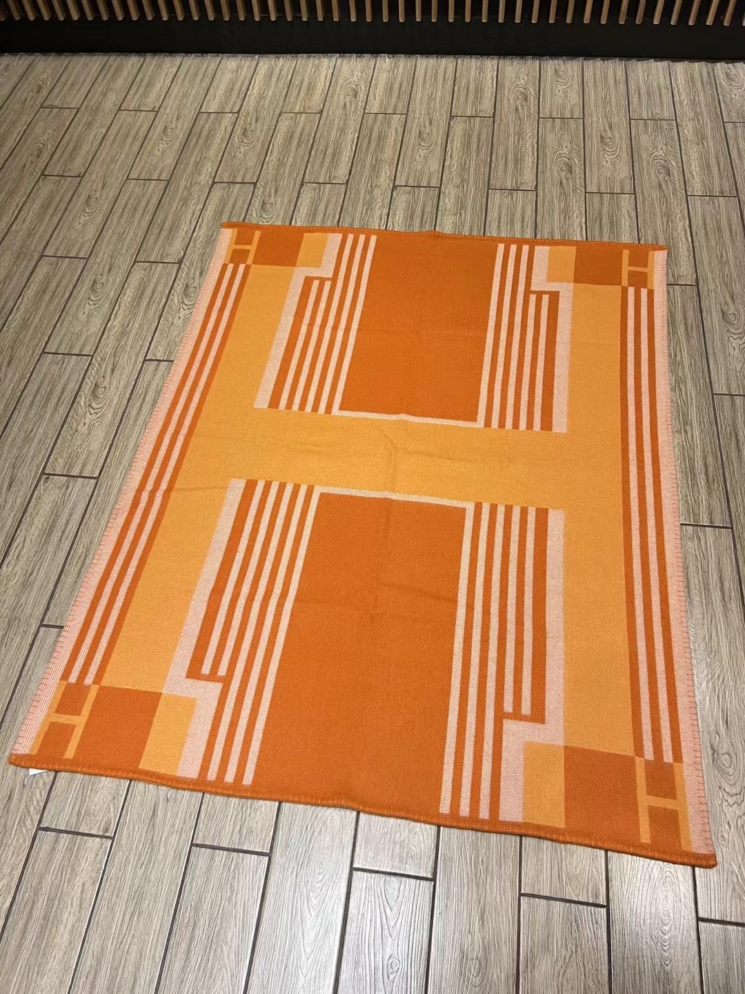Luxury Brand Throw Blanket Hom – Cashmere Throw Blanket recenzja i cena