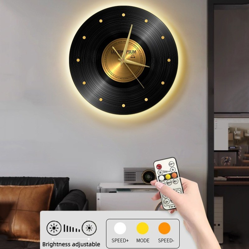 Vintage Wall Clock with Light  – Luxury Lifestyle Living recenzja i cena